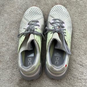 On cloud: cloudtec shoes